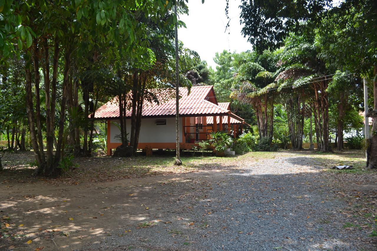 Baan Chid Talay Hotel Koh Chang Exterior photo